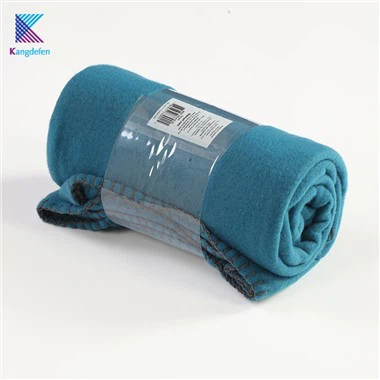 Coperta in Rpet riciclato con logo